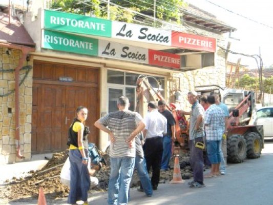 Restaurantul La Scoica, branşat ilegal la apă